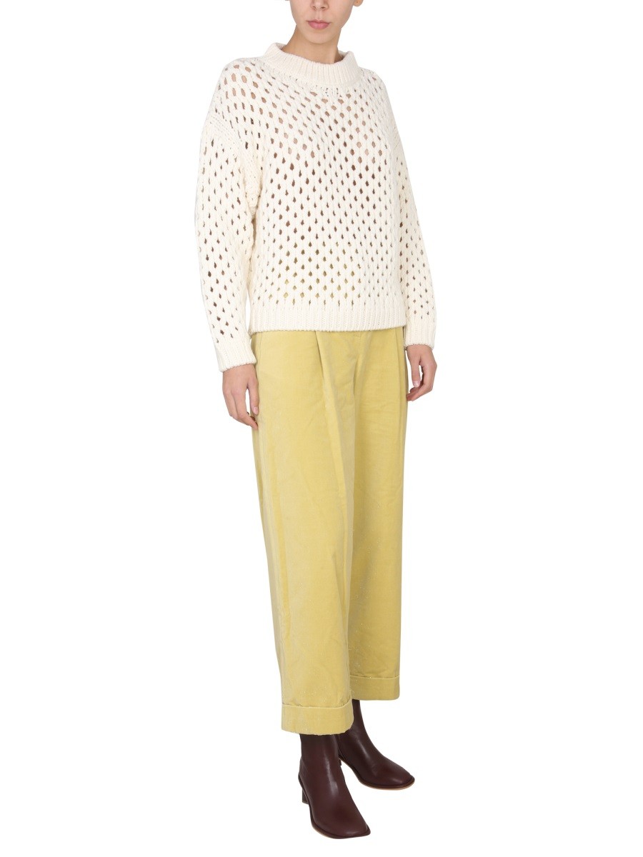 designed for dependable everyday comfort and versatile modern style.