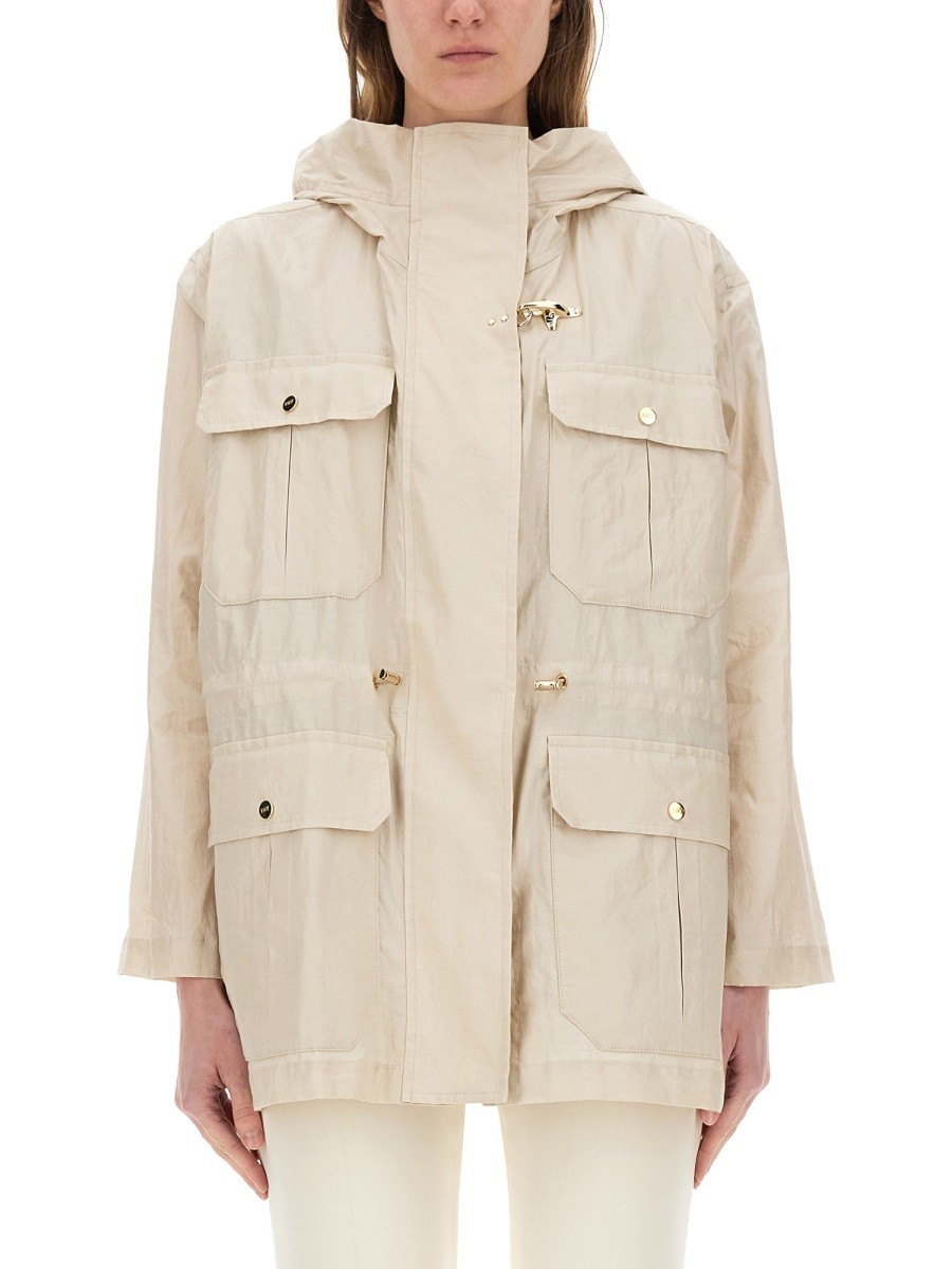 Refresh your wardrobe with the FAY women's LINEN AND COTTON CANVAS PARKA in beige