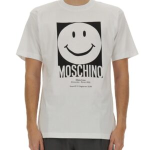 Elevate your look with the Moschino men's LOGO PRINT T-SHIRT in White