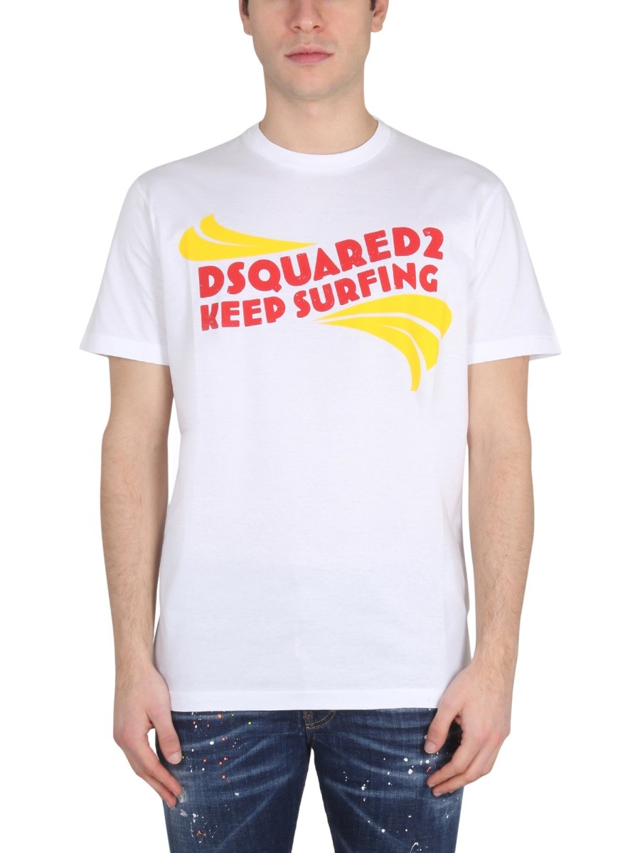 Elevate your look with the Dsquared2 men's LOGO PRINT T-SHIRT in White