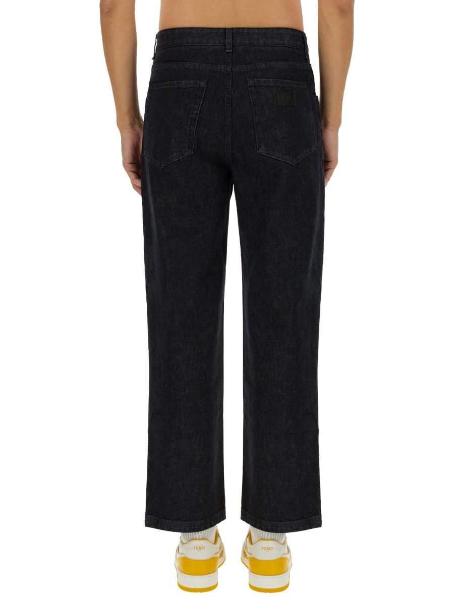 designed for dependable everyday comfort and versatile modern style.