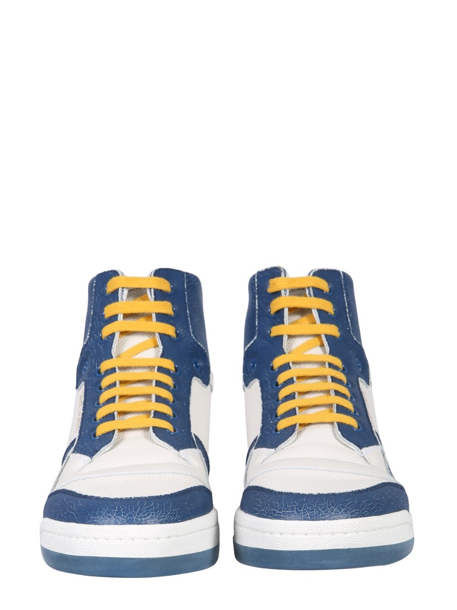 designed for dependable everyday comfort and versatile modern style.
