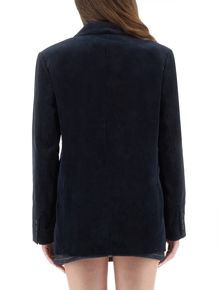 designed for dependable everyday comfort and versatile modern style.