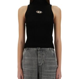 Refresh your wardrobe with the Diesel women's "M-ONERVAX" TOP in Black