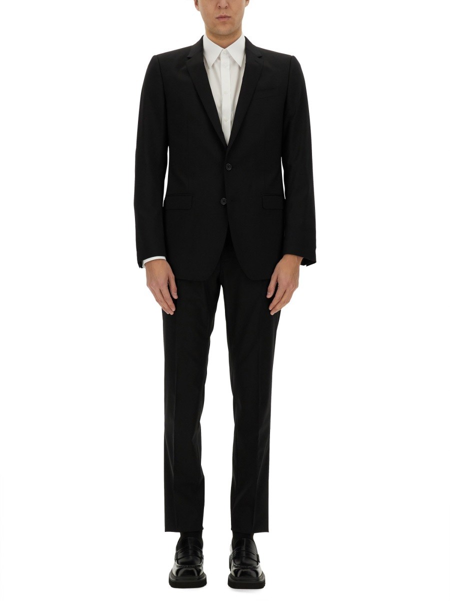 Refresh your wardrobe with the Dolce & Gabbana men's "MARTINI" DRESS in Black