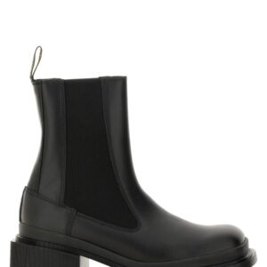 Discover the authentic Dr Martens women's MAYBOLE CHELSEA BOOT in Black