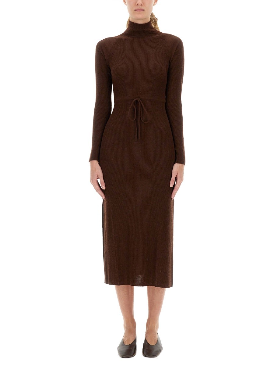 Refresh your wardrobe with the A.P.C. women's MIDI DRESS "MARIANNA" in Brown