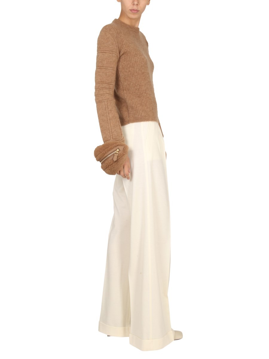 designed for dependable everyday comfort and versatile modern style.