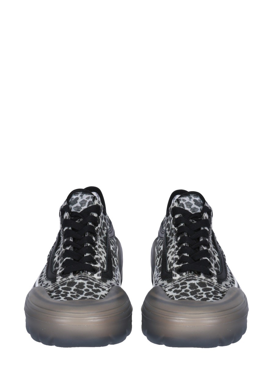 designed for dependable everyday comfort and versatile modern style.