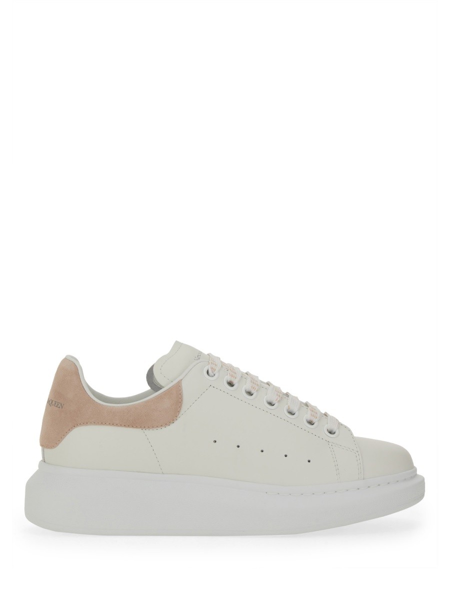 Discover the authentic Alexander Mcqueen women's Sneaker "Oversize" in White