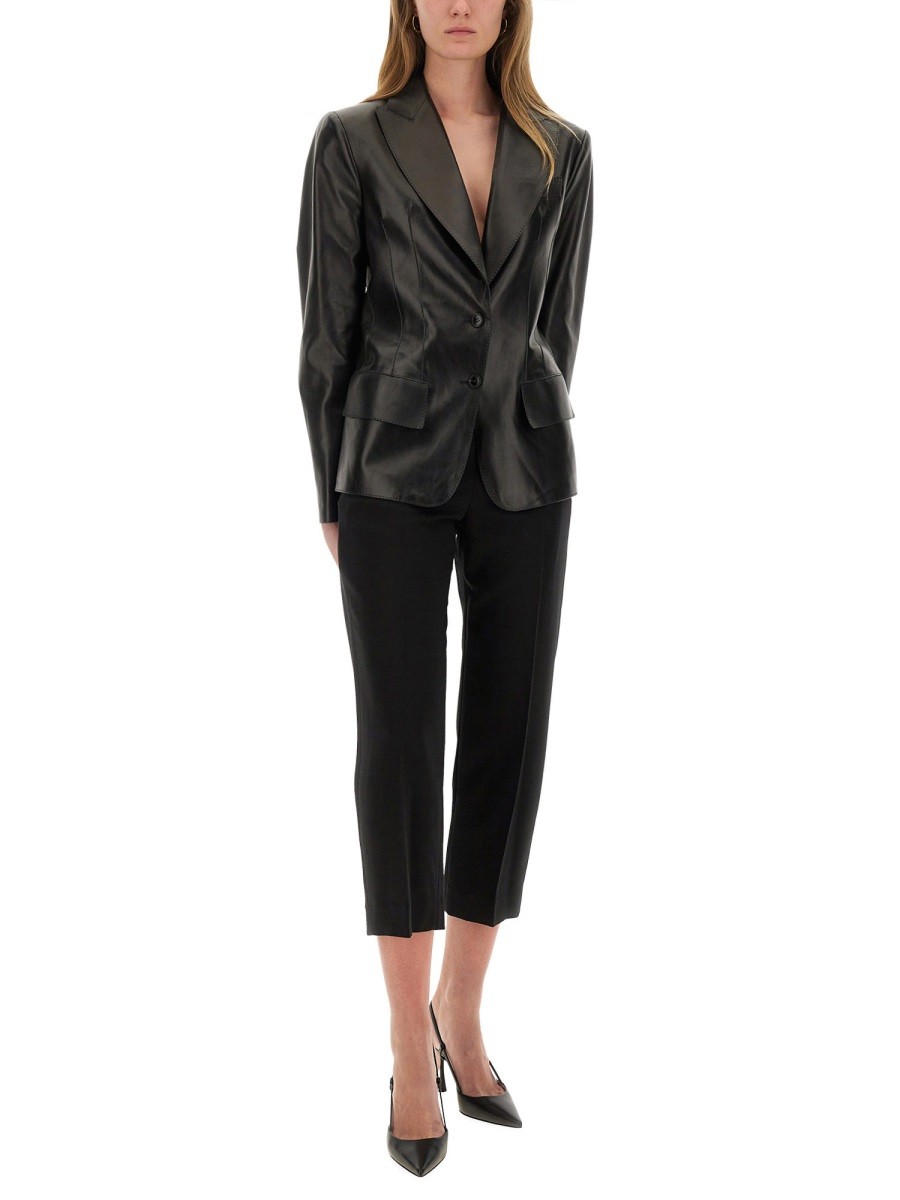 designed for dependable everyday comfort and versatile modern style.