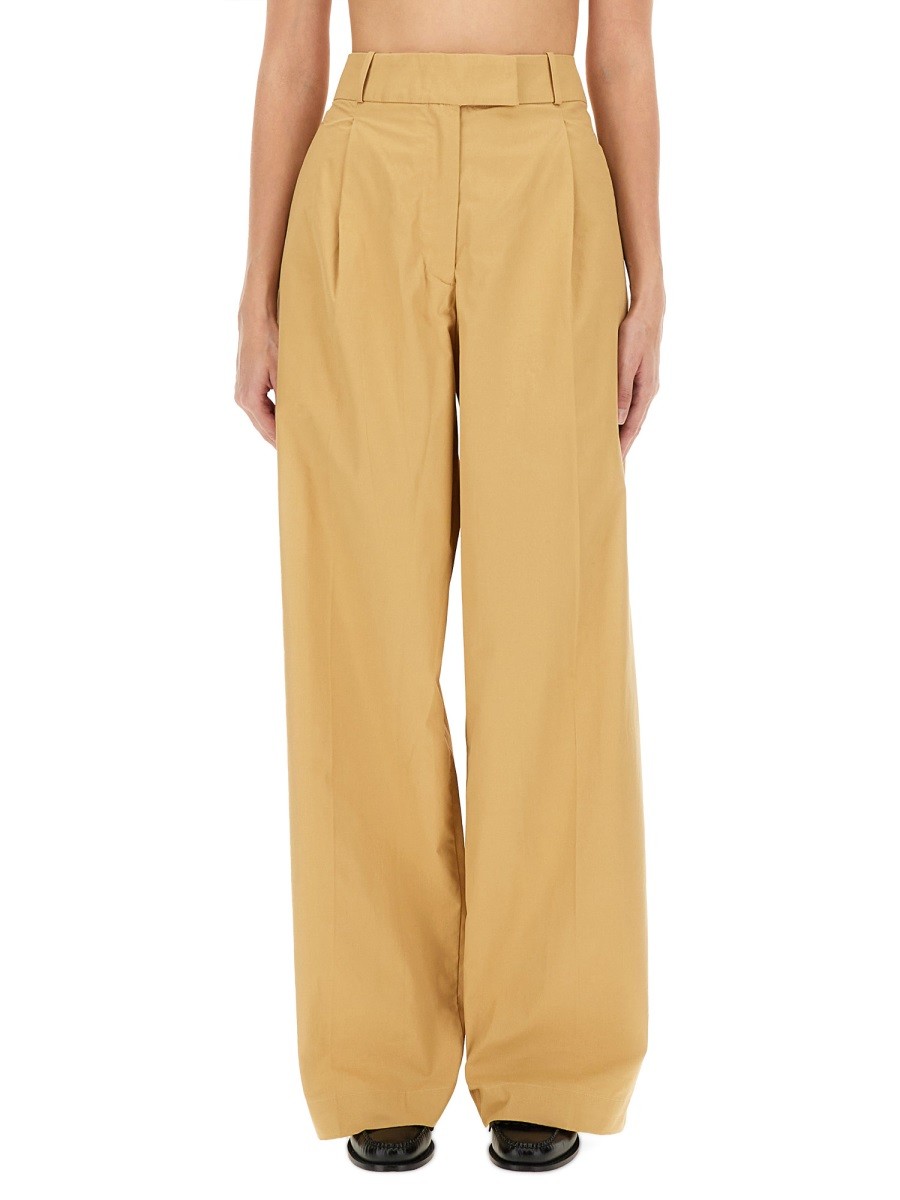 Refresh your wardrobe with the A.P.C. women's PANTS "VERONICA" in Yellow