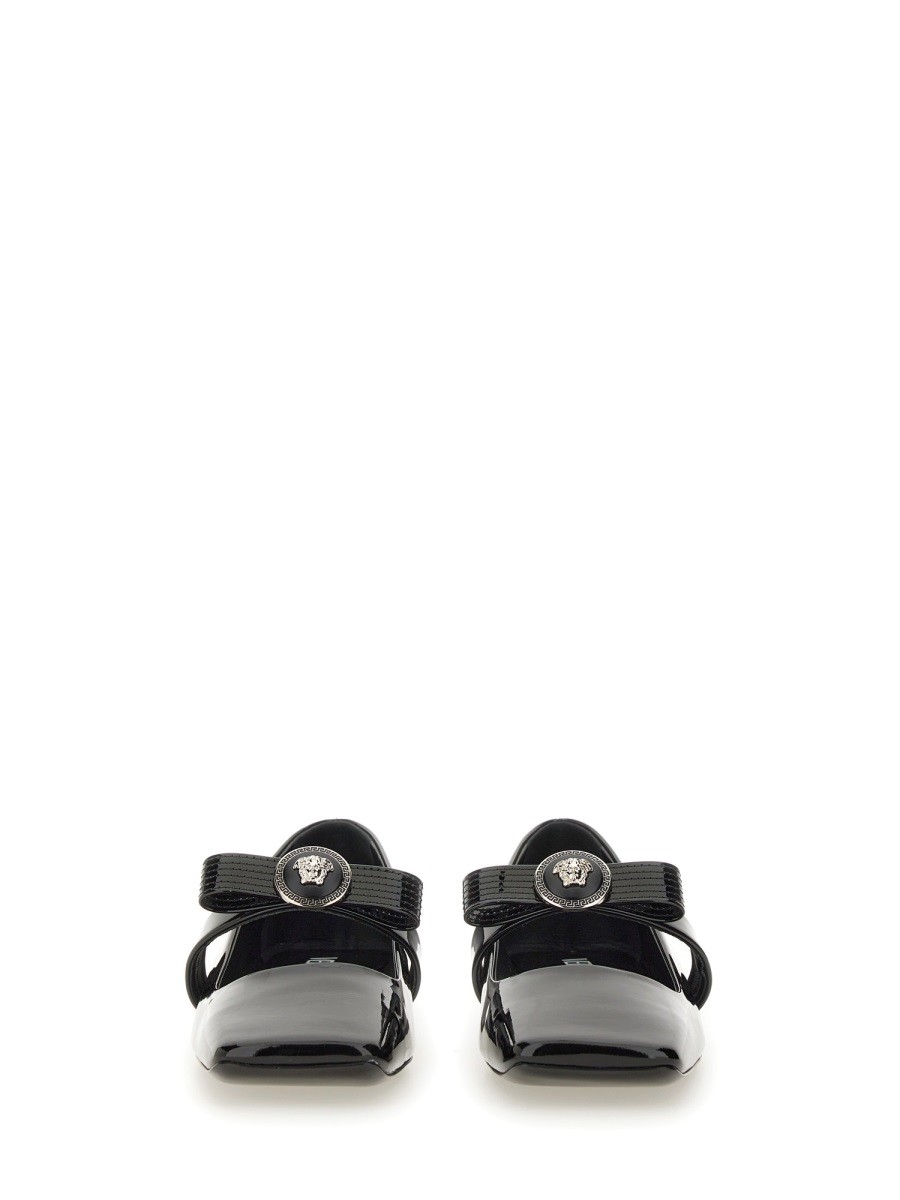 and daily styling.