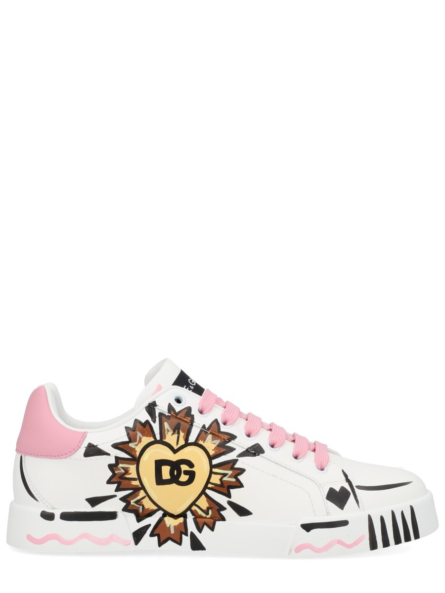 Refresh your wardrobe with the Dolce & Gabbana women's "PORTOFINO" SNEAKER in Pink