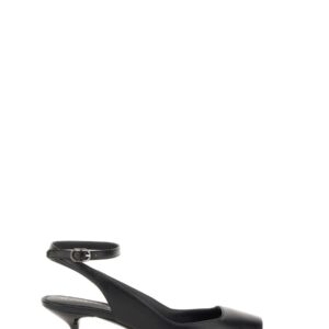 Refresh your wardrobe with the Alexander Mcqueen women's PUNK SANDAL. in Black