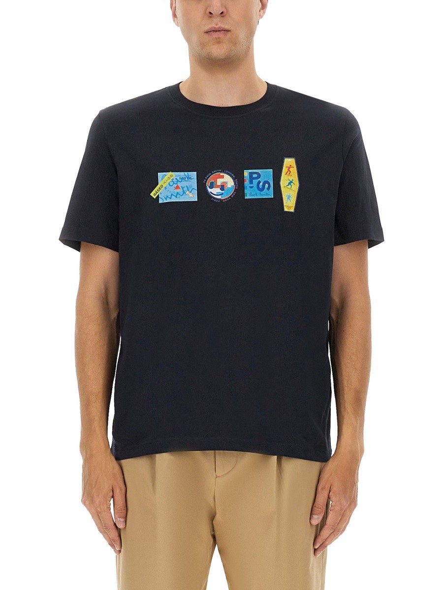 Refresh your wardrobe with the PS BY PAUL SMITH men's REGULAR FIT T-SHIRT in Blue