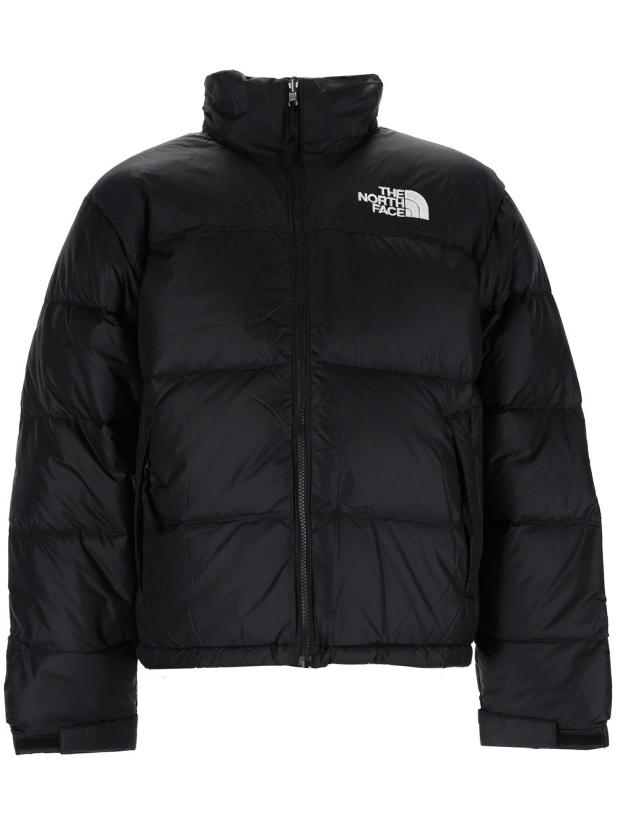 Refresh your wardrobe with the The North Face men's Giacca "1996 Retro Nuptse" in Black