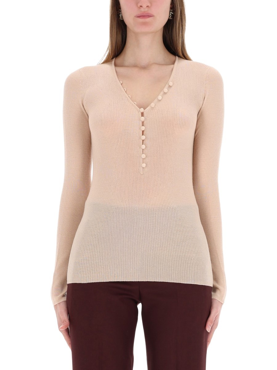 Refresh your wardrobe with the CHLOÉ women's RIBBED KNIT WITH BUTTONS in Pink