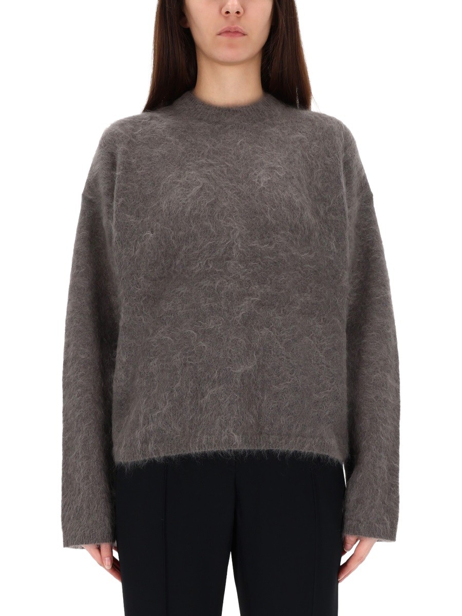 Discover the authentic THE GARMENT women's "ROMA BOYFRIEND" SWEATER in Grey