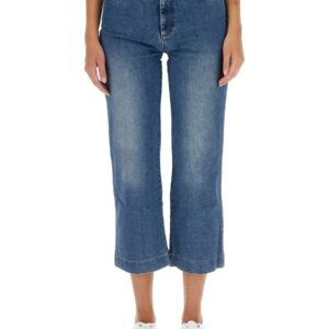 Refresh your wardrobe with the A.P.C. women's SAILOR FIT JEANS in Azure
