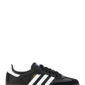 Refresh your wardrobe with the ADIDAS ORIGINALS unisex SAMBA SNEAKER. in Black
