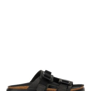 Refresh your wardrobe with the Birkenstock unisex SANDAL "SHINJUKU" in Black