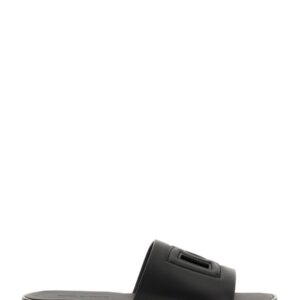 Refresh your wardrobe with the Dolce & Gabbana men's SANDAL WITH LOGO in Black
