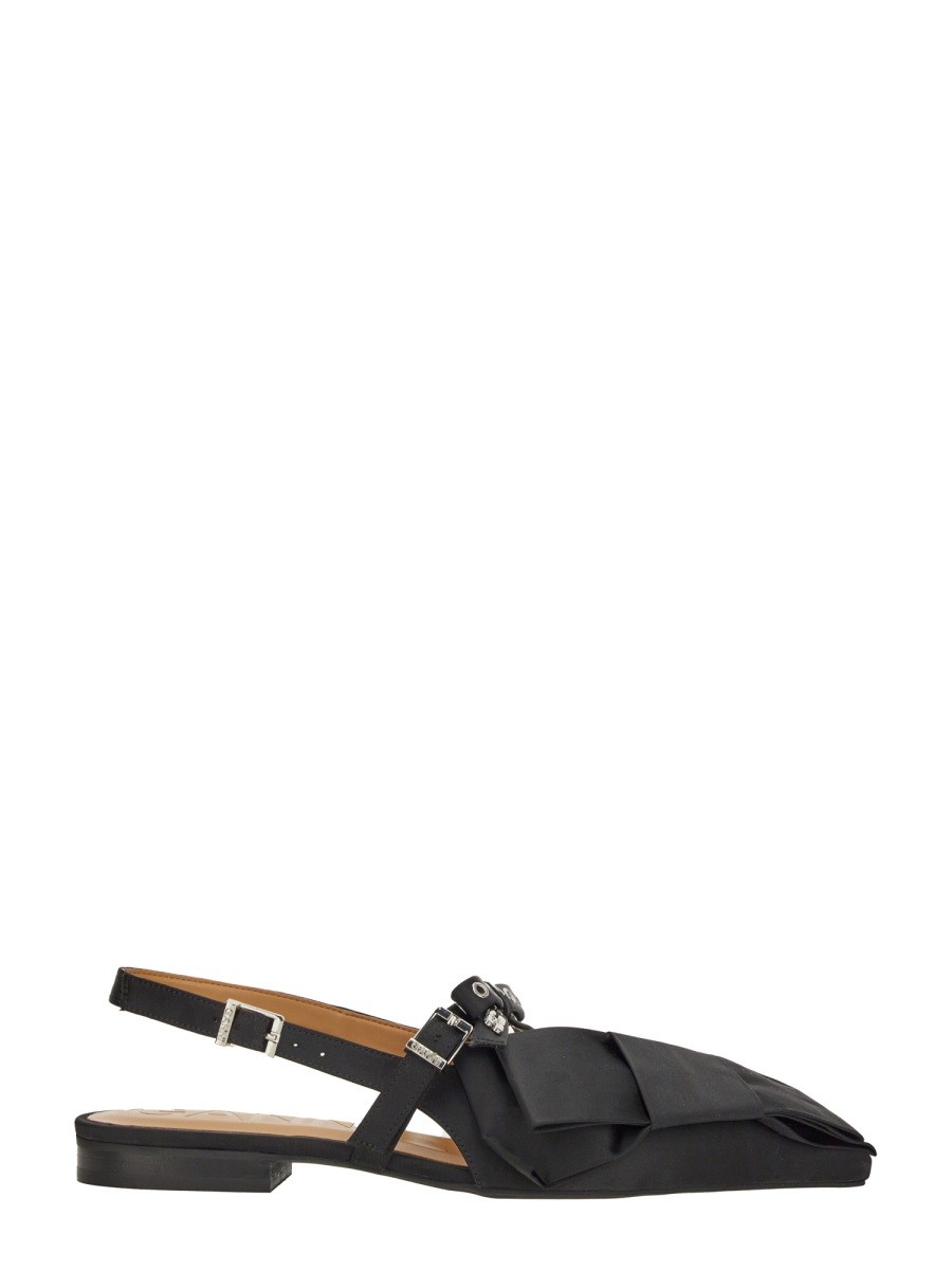 Refresh your wardrobe with the GANNI women's SATIN BALLERINA in Black