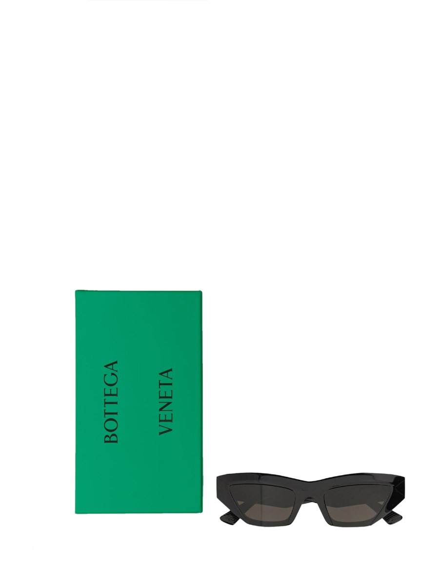 SCULPTURED CAT EYE SUNGLASSES - Image 3