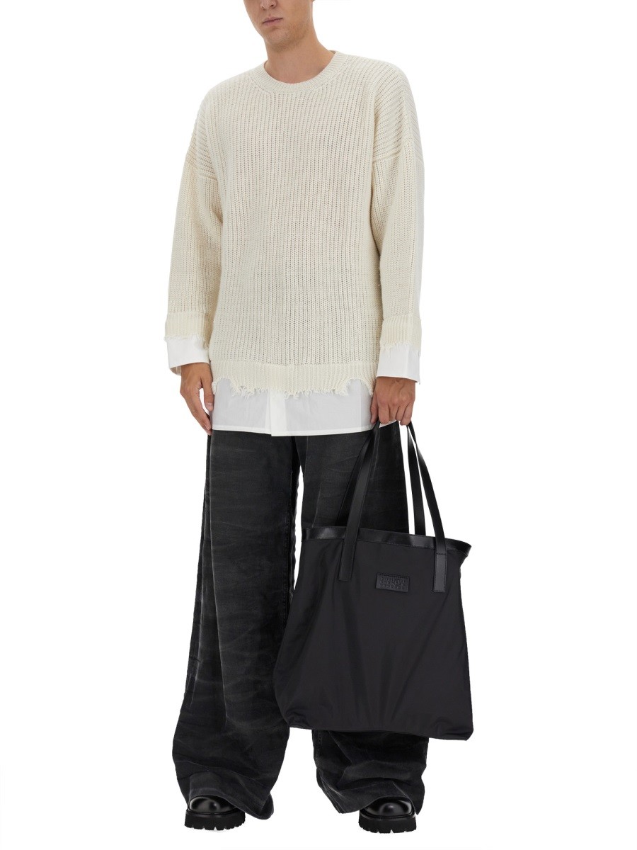 designed for dependable everyday comfort and versatile wardrobe styling.