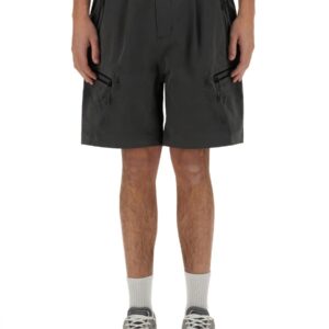 Refresh your wardrobe with the ALPHA INDUSTRIES men's SHORT LASER CUT in Grey