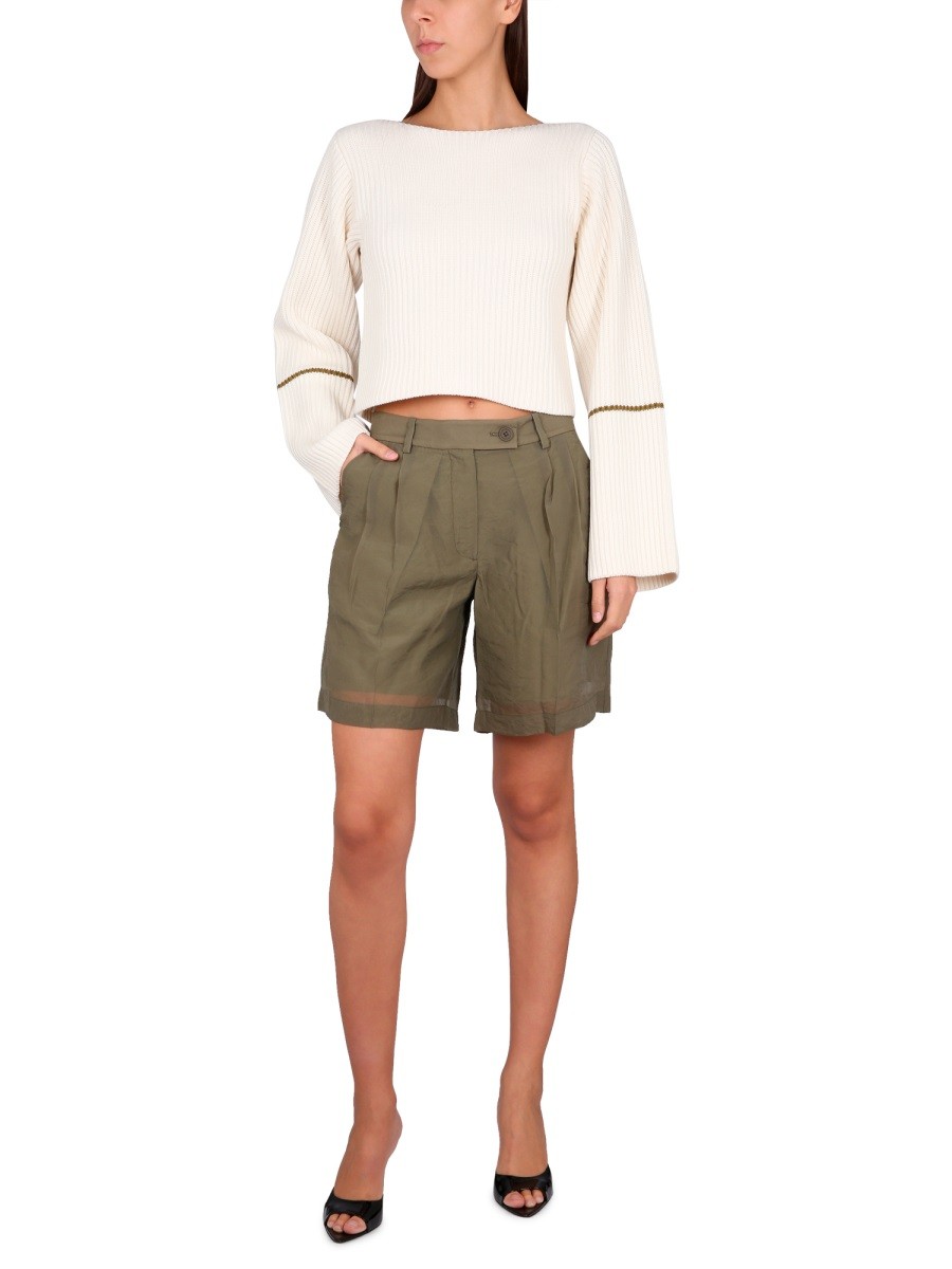 designed for dependable everyday comfort and versatile wardrobe styling.