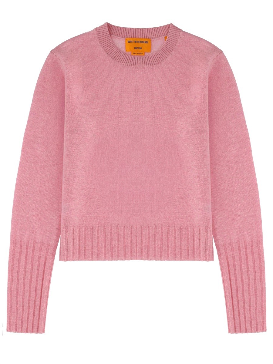 Explore the authentic GUEST IN RESIDENCE women's "SHRUNKEN CREW" JERSEY in Pink