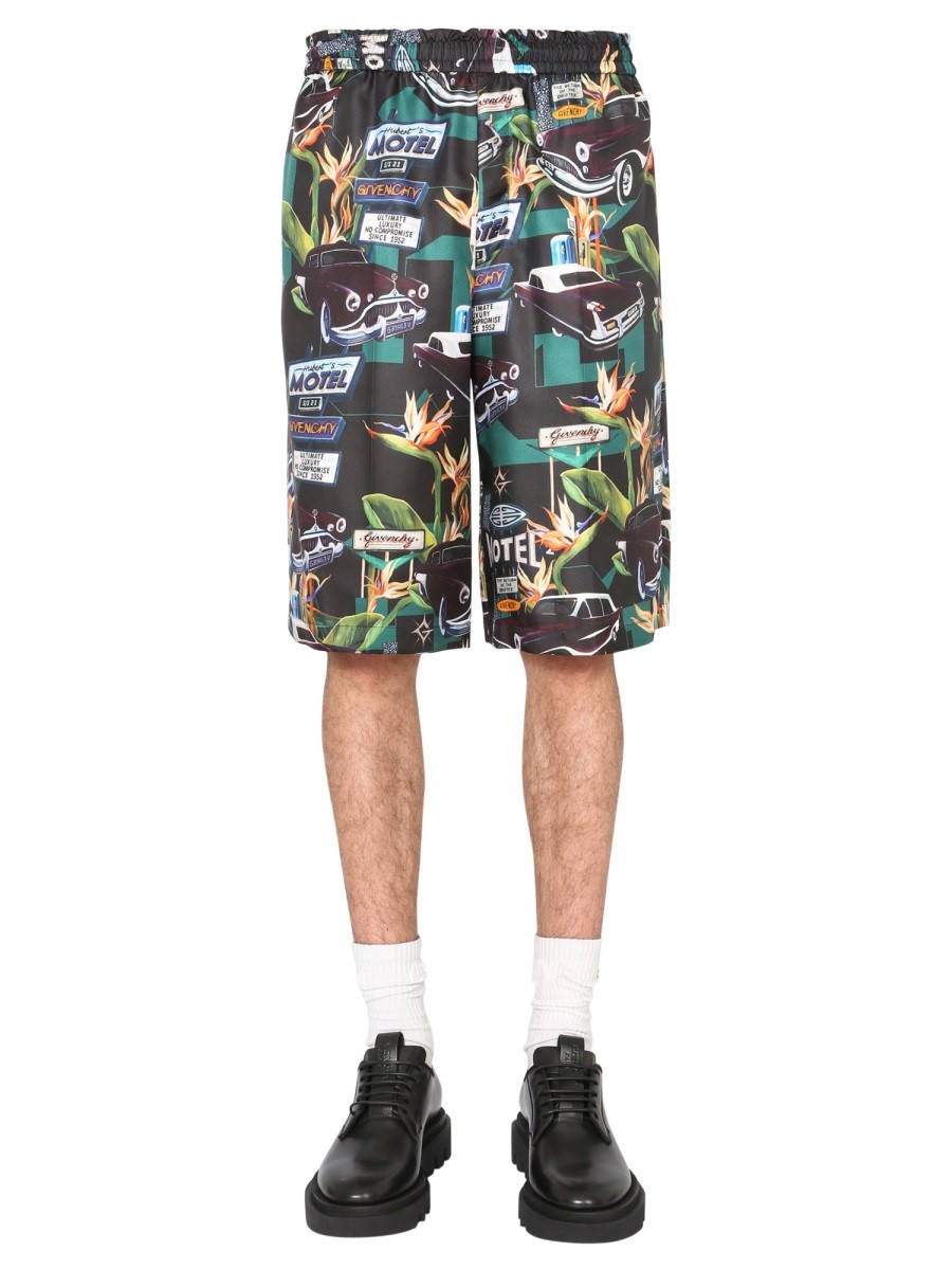 Discover the authentic Givenchy men's SILK BERMUDA in Black