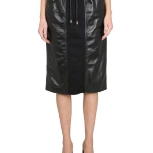 Refresh your wardrobe with the TOM FORD women's SILK BLEND SKIRT in Black