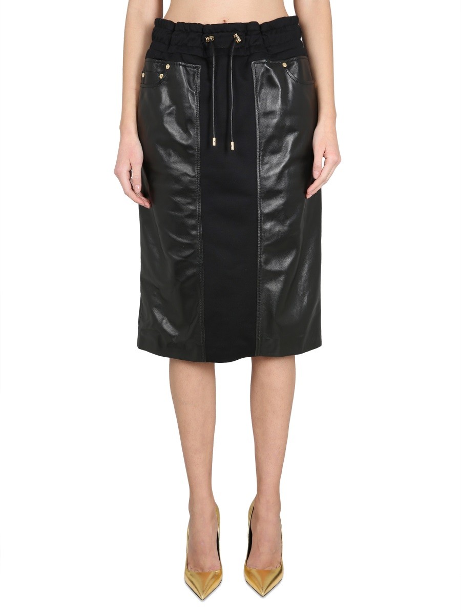 Refresh your wardrobe with the TOM FORD women's SILK BLEND SKIRT in Black