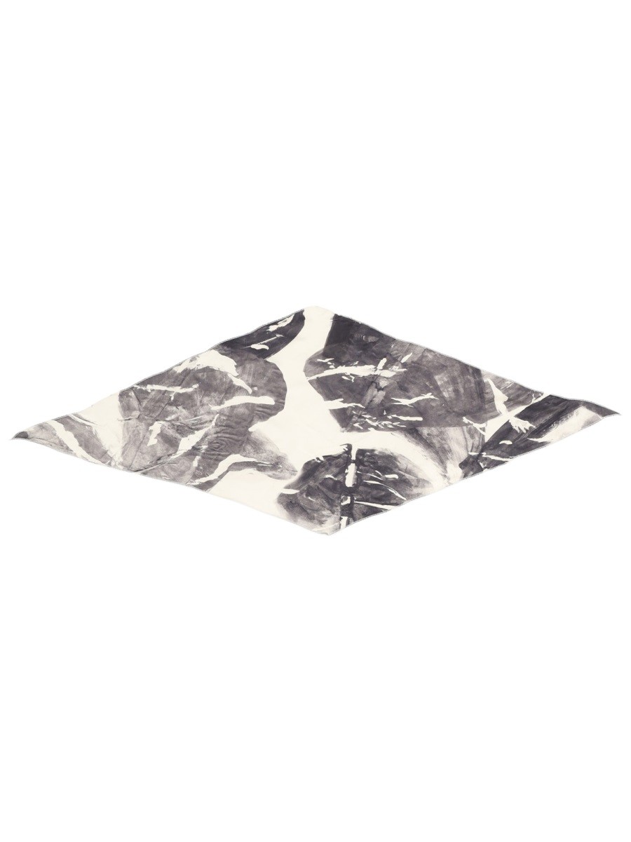 Discover the authentic ALYSI women's SILK SCARF in Black