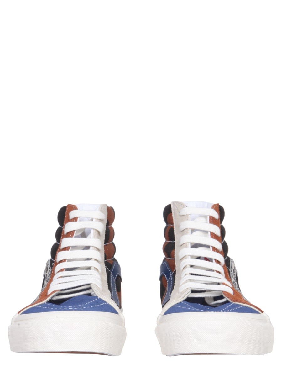 designed for dependable everyday comfort and versatile modern style.