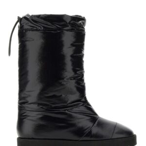 Refresh your wardrobe with the GIA BORGHINI women's SKI BOOTS in Black