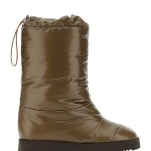Refresh your wardrobe with the GIA BORGHINI women's SKI BOOTS in Brown