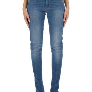 Refresh your wardrobe with the Dolce & Gabbana women's SKINNY FIT JEANS in DENIM