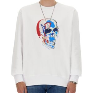 Refresh your wardrobe with the Alexander Mcqueen men's SKULL SWEATSHIRT in White