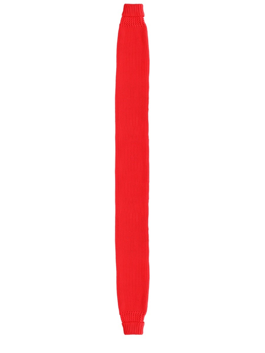 Discover the authentic YMC men's "SLEEVE" SCARF in Red
