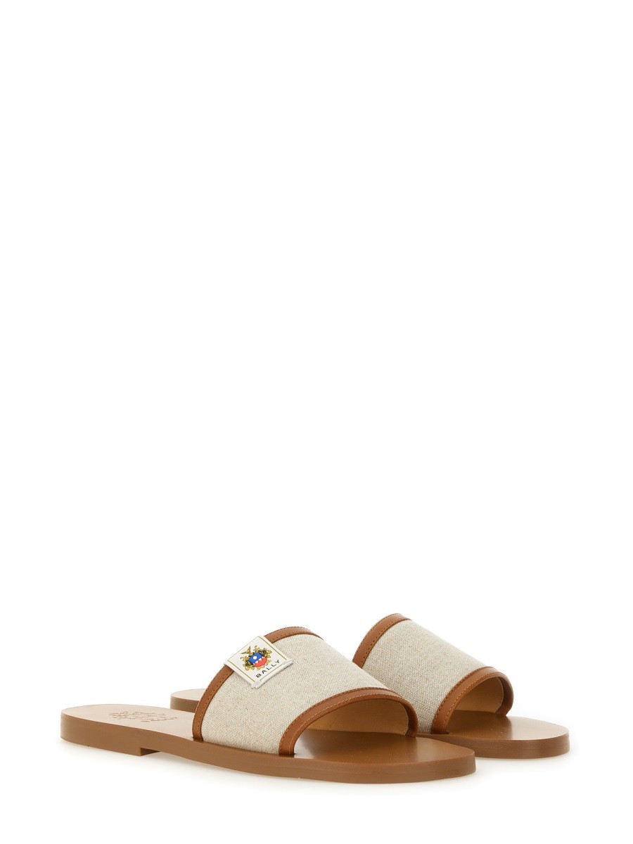 designed for dependable everyday comfort and versatile modern style.