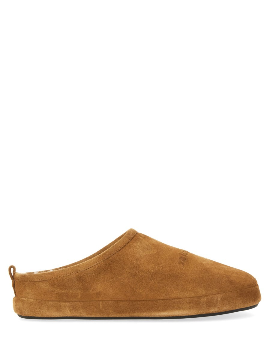 Refresh your wardrobe with the Balenciaga women's SLIPPER SHOE "ALASKA" in Brown