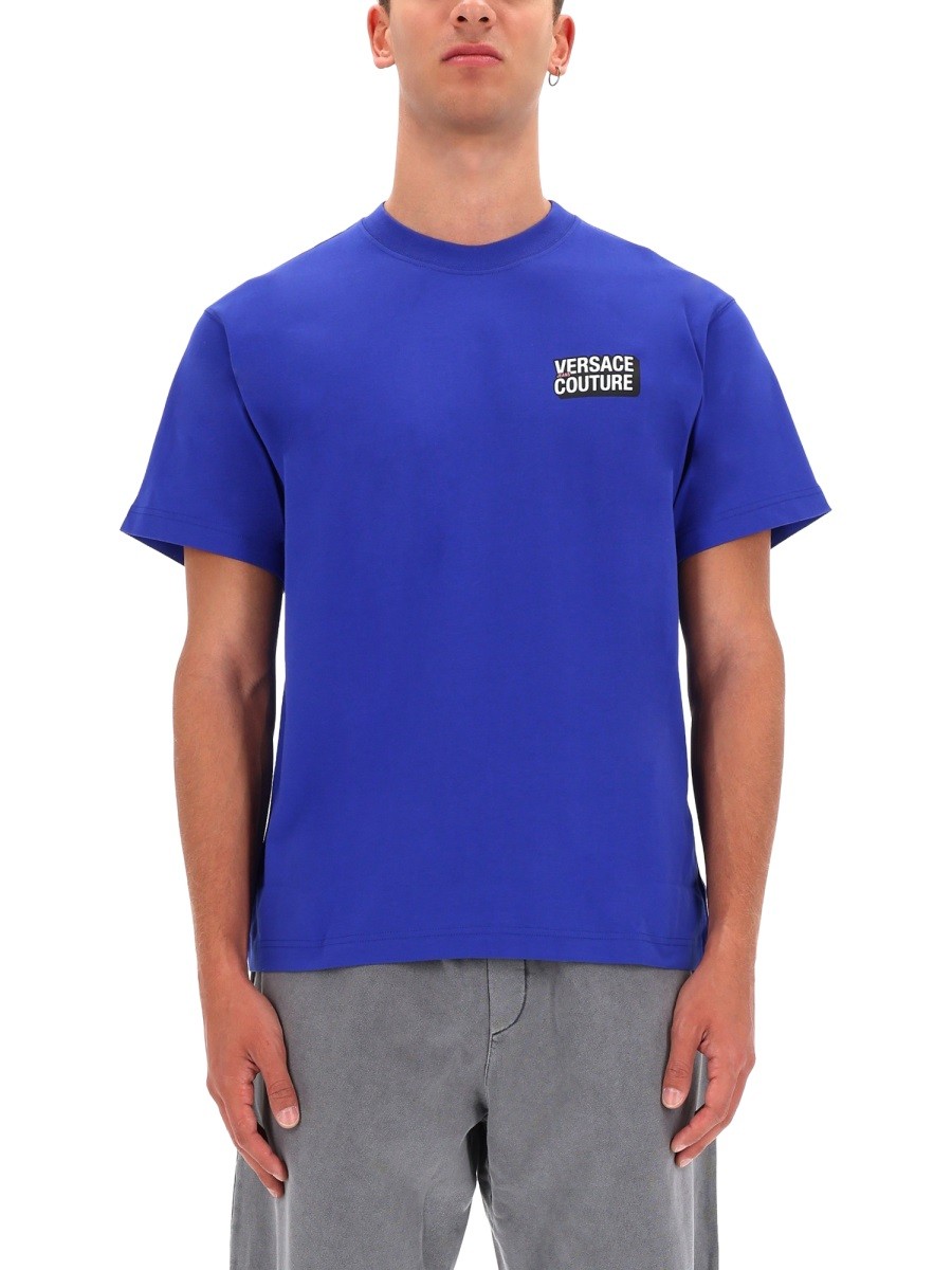 Explore the authentic Versace Jeans Couture men's SMALL SQUARE LOGO T-SHIRT in Blue