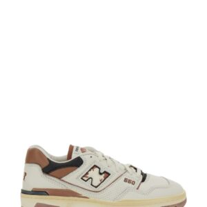 Elevate your look with the New Balance unisex SNEAKER "550" in White