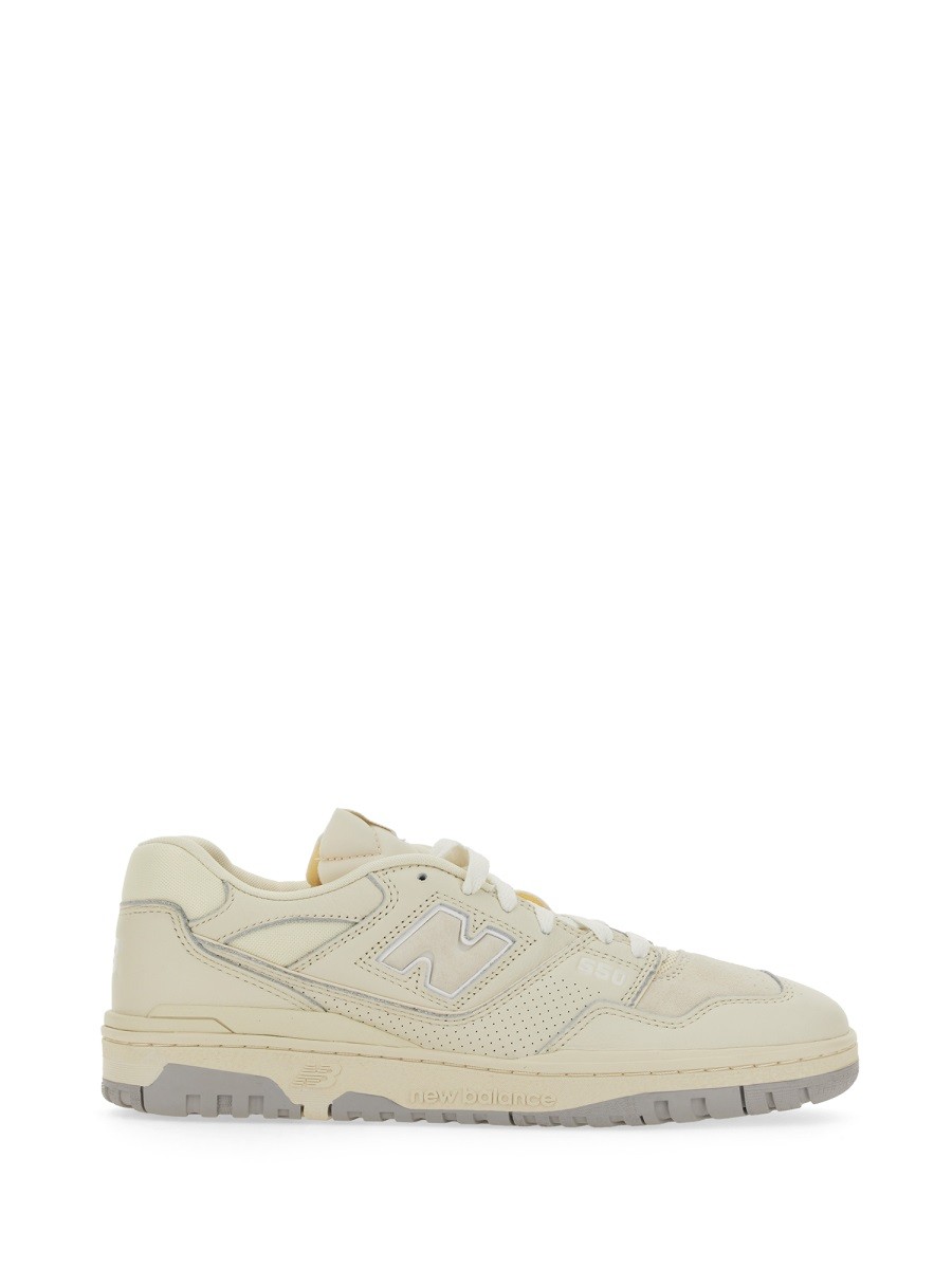 Refresh your wardrobe with the New Balance unisex SNEAKER 550 in MULTICOLOUR