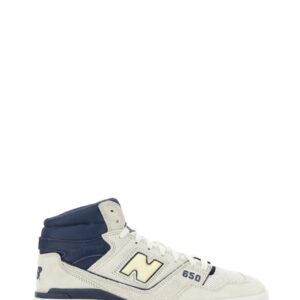 Refresh your wardrobe with the New Balance unisex SNEAKER "650" in White