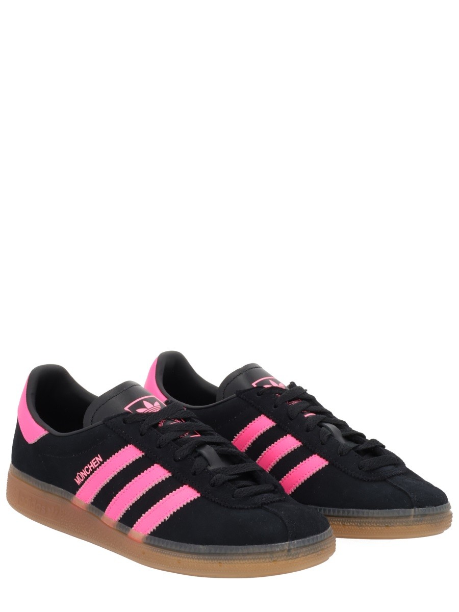 designed for dependable everyday comfort and versatile modern style.